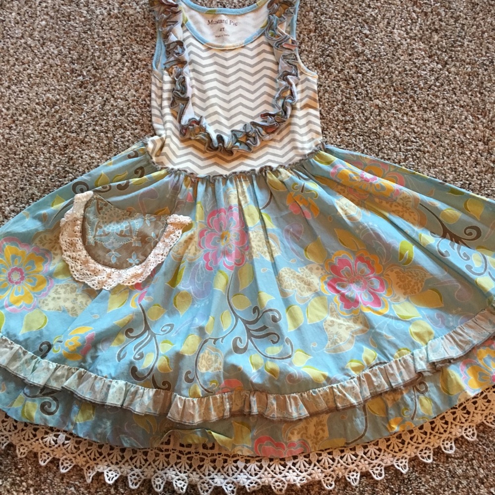 Mustard pie dress/matching capris